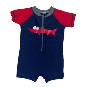 Hanna Andersson shark rashguard